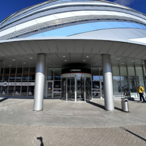 Londona ieeja rīga plaza