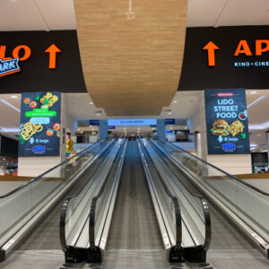 Gaismas kastes uz C kolonnām lielās